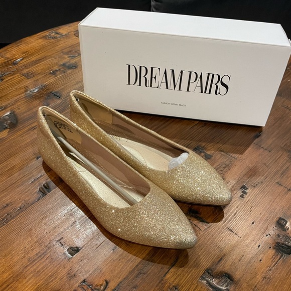 Fancy Women’s Causal Pointed Ballet Flat - Dream Pairs - Picture 3 of 4